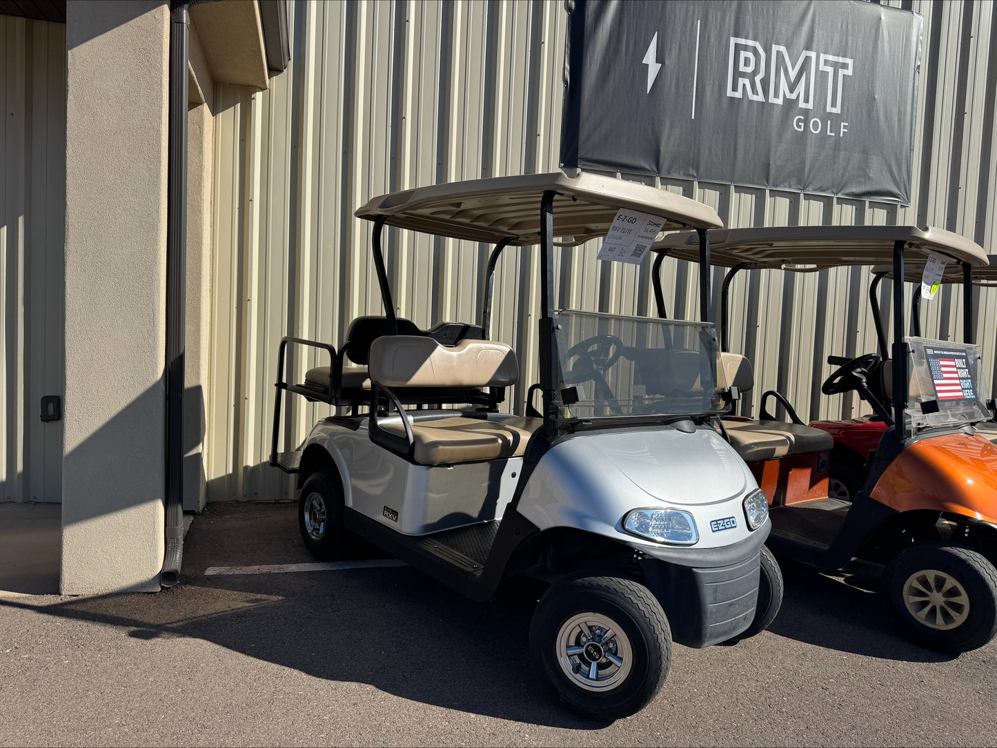 2020 EZGO RXV ELiTE GOLF CART