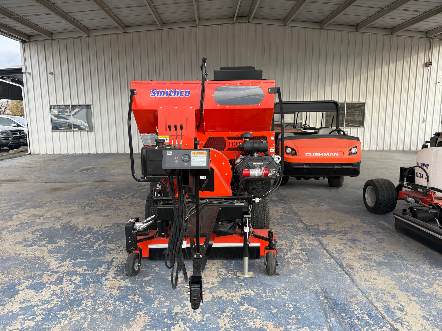 Smithco Sweep Star V62 Sweeper Vac